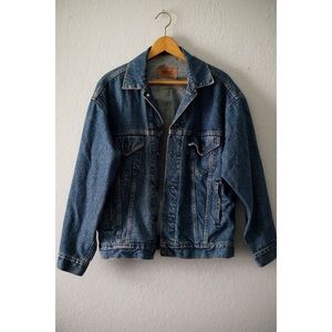 Levi’s Medium-wash Denim Jacket